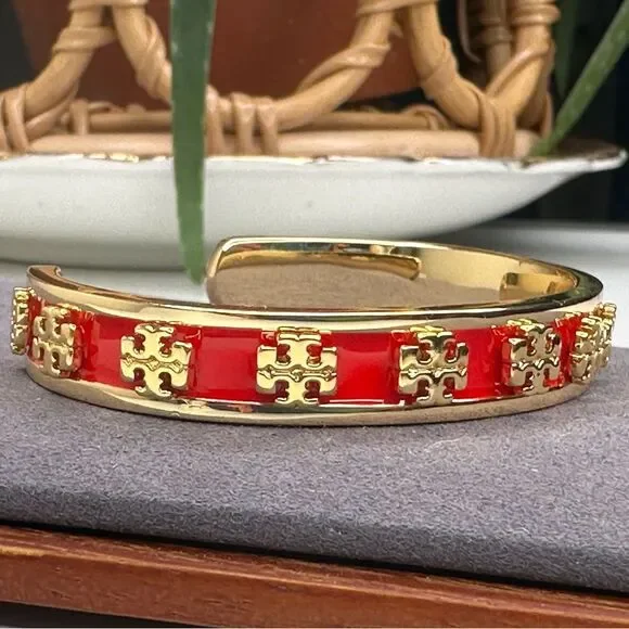 Tory Burch Red Enamel Cuff Bangle Bracelet Gold Logo Accents – Size 6.5 NWT - Picture 1 of 8